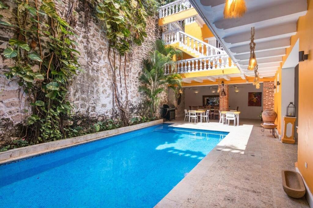 15 Bedroom Old Mansion Villa