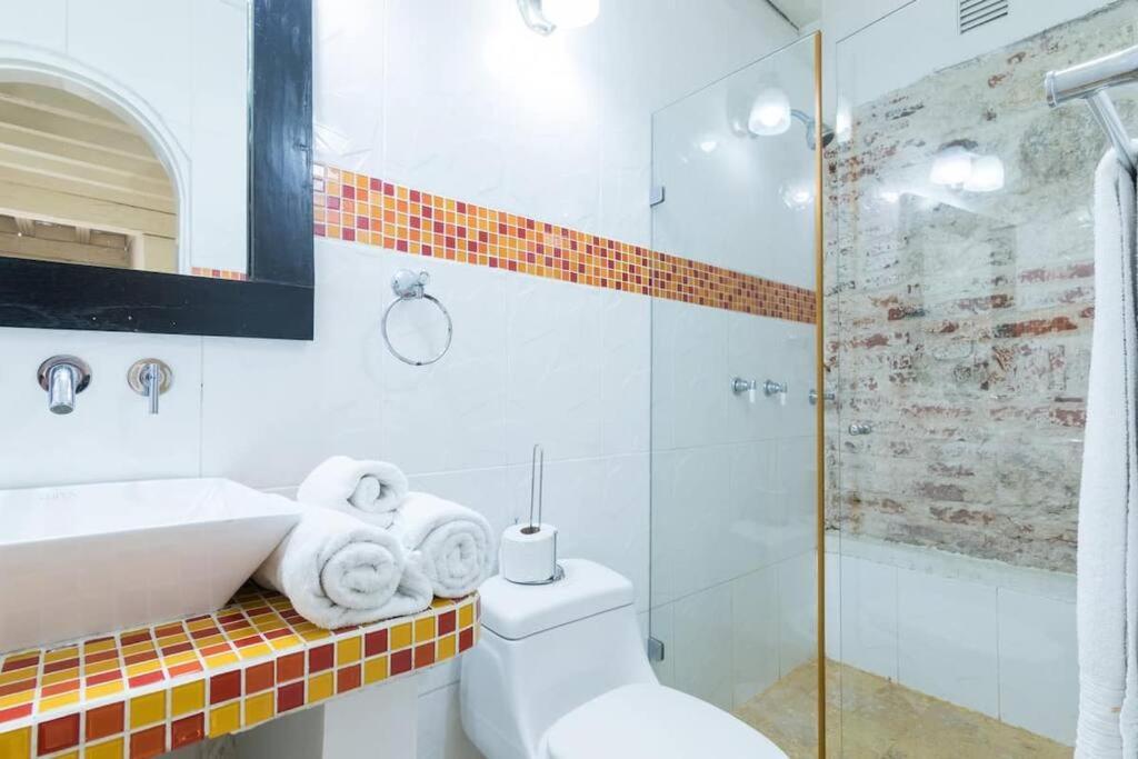Villa 15 Bedroom Old Mansion Cartagena